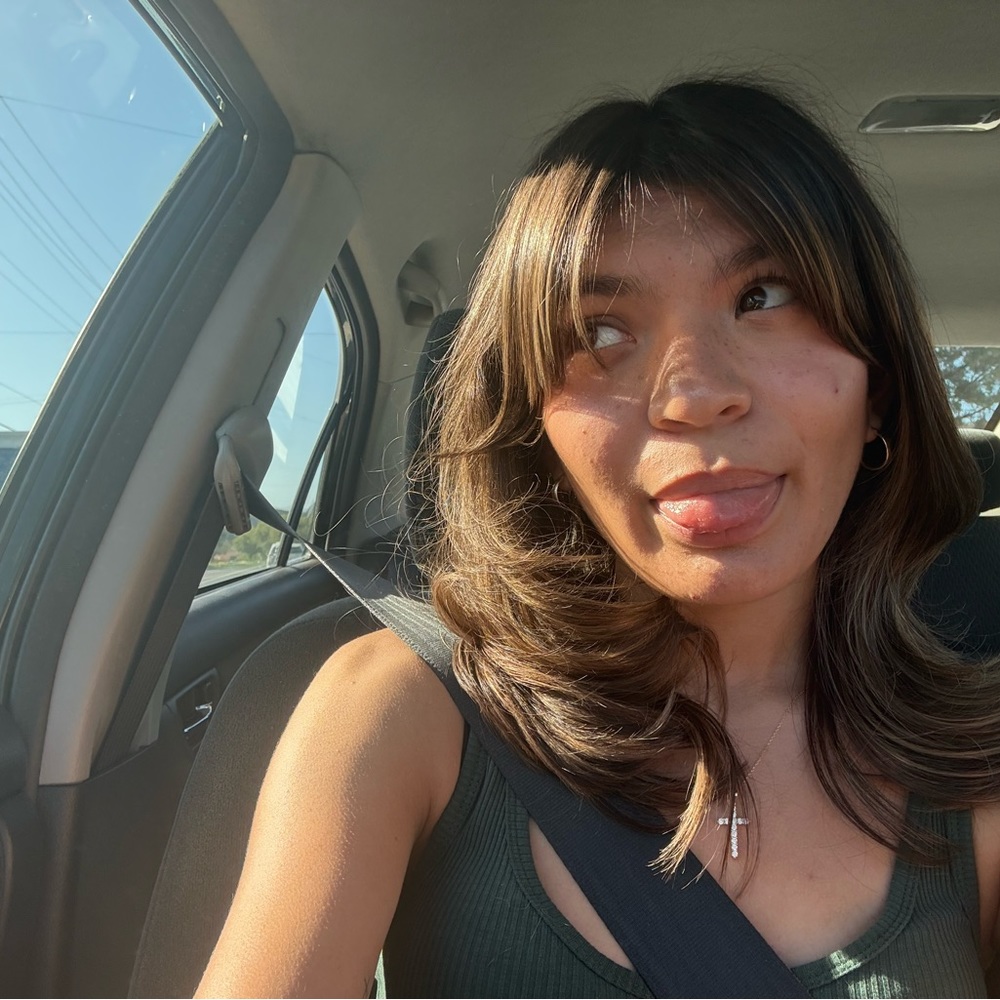 Meet your Posher, Leslie